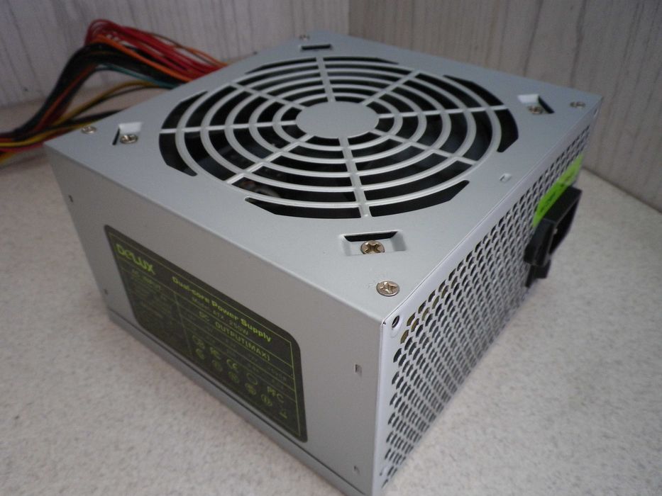 Захранване за компютър Delux 250W