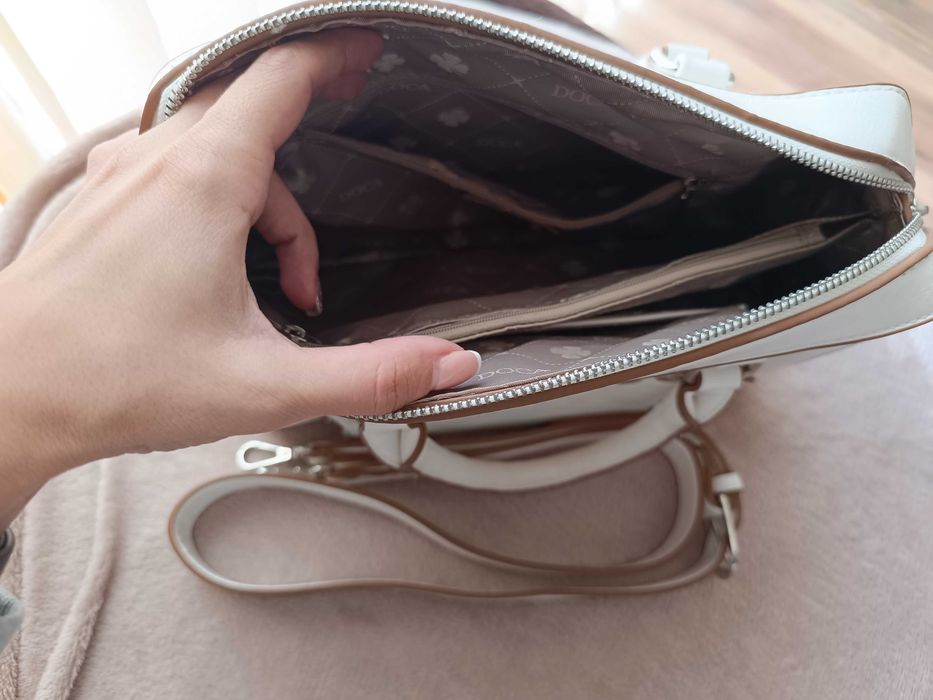 Дамска бяла чанта - Doca