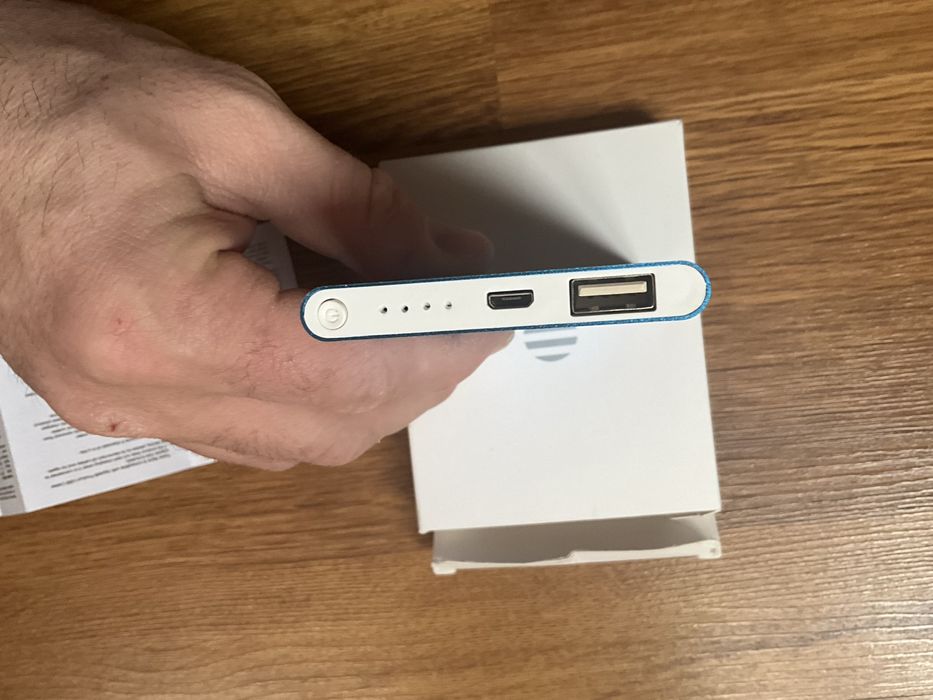 Външна батерия нова