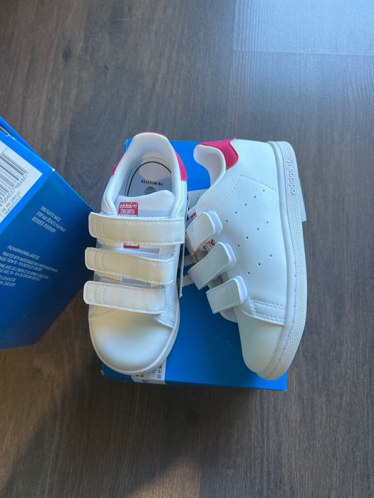 Детски обувки Adidas 26 и 27 номер