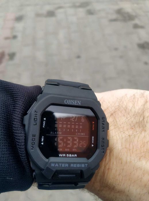 OHSEN Мъжки ръчен спортен цифров часовник водоустойчив дата, месец