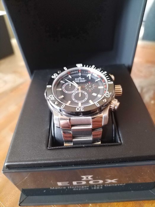 Часовник EDOX 10221
