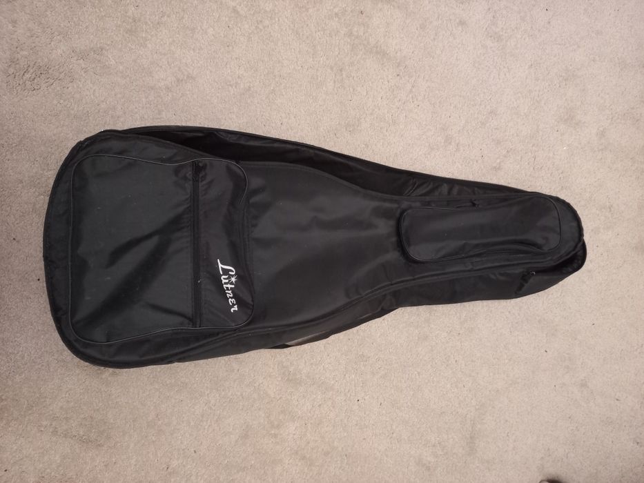 Гитара с аксессуарами