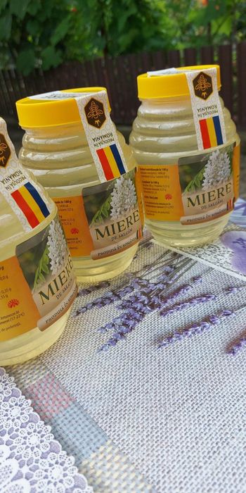 Vând miere de albine