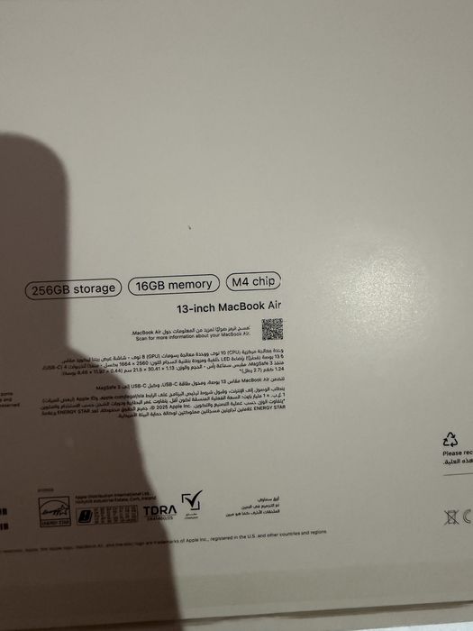 Macbook Air 13-inch 256 gb