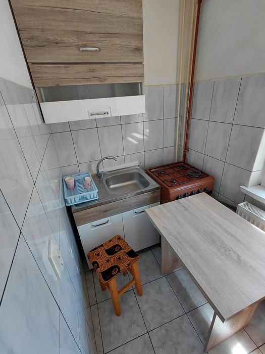 Garsonieră decomandată Brazda