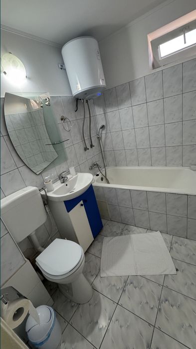 Închiriez apartament 2 camere