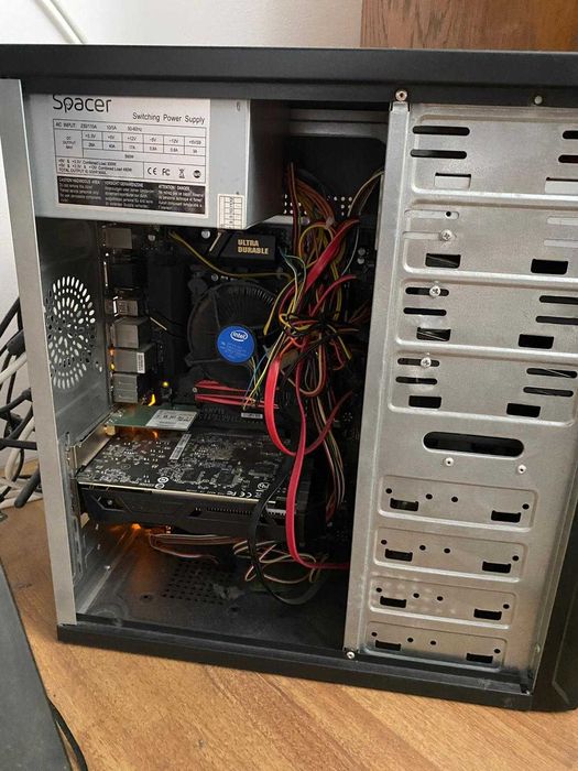 Vand calculator de gaming/office cu 1050ti i5 7400 16gb ram 1tb+ hdd