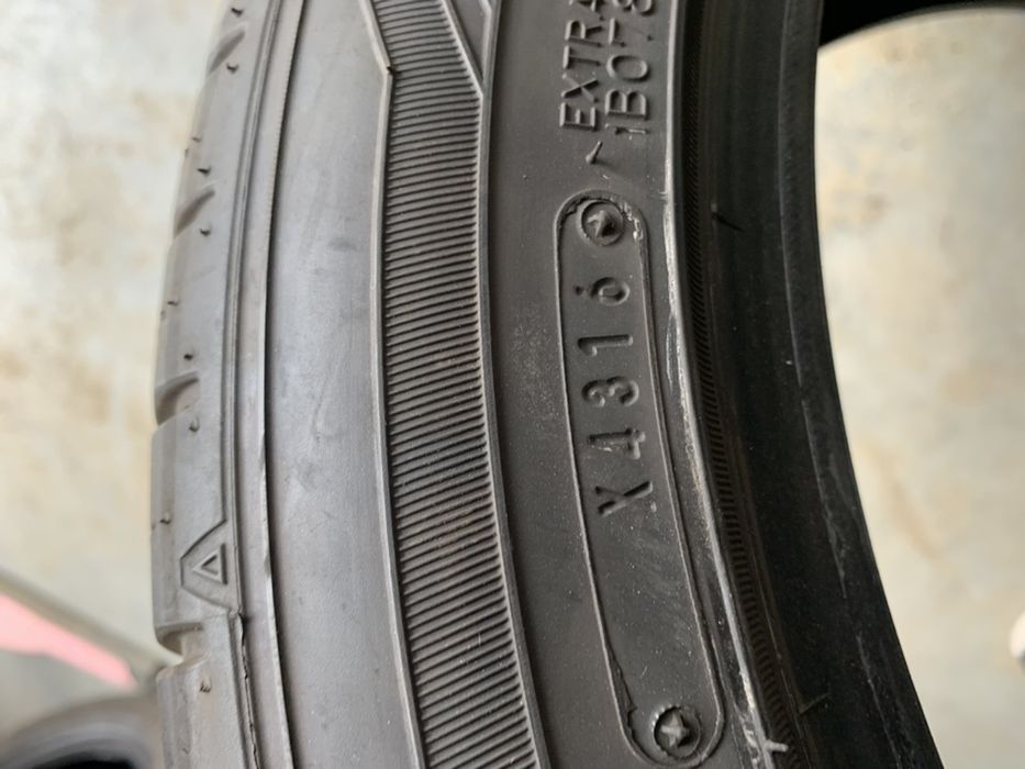 Anvelope vara 245/45/18 Falken/Dunlop