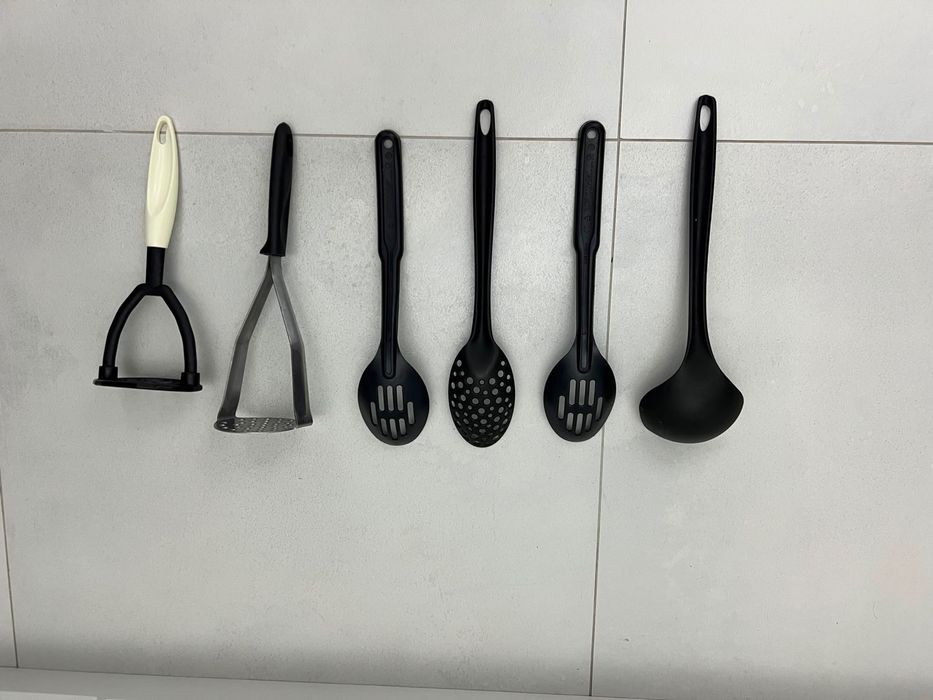 Vand ustensile plastic pentru bucatarie