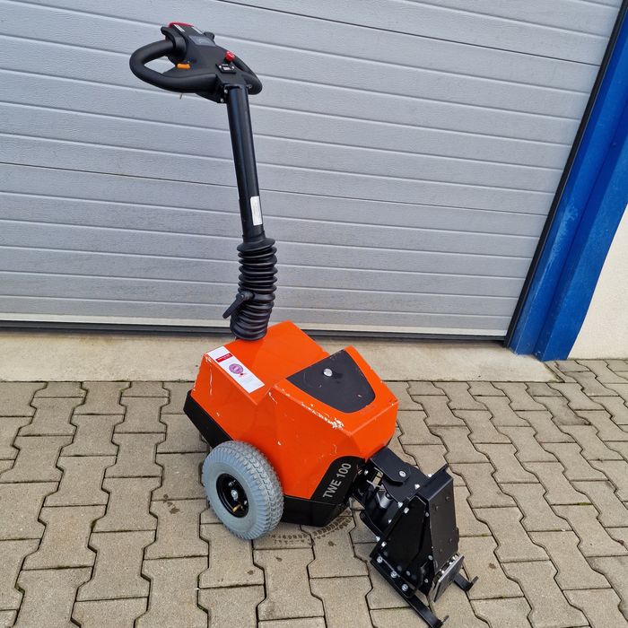 Toyota BT TWE 100 / Tracto Echipament de tractare /remorcare  Profi