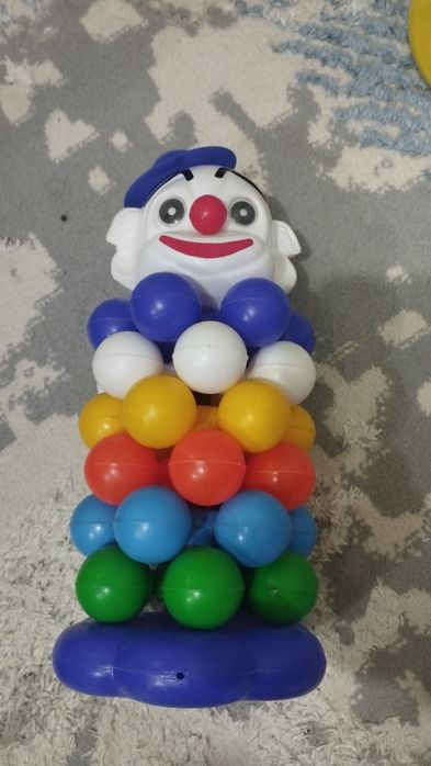 Продам тележку с игрушками