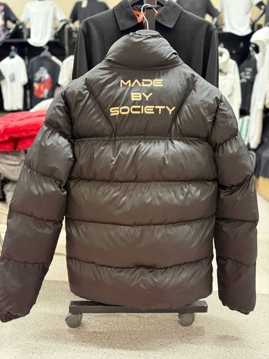 Geaca made by society