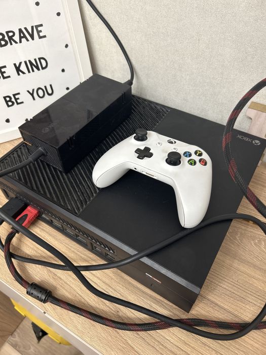 Продам иксбок ван 512