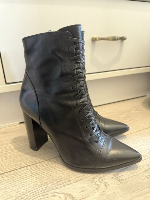 Продам осенние ботинки