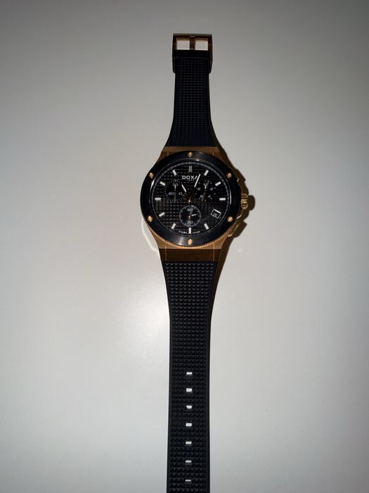 Doxa 166.90, sapphire crystal