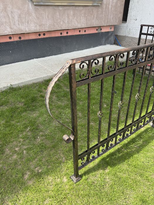 OCAZIE -Balustradă fier – 3,6 m(2,5m x 1,1m) – Model elegant