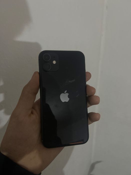 Айфон 11 в хорошем состояние 73%