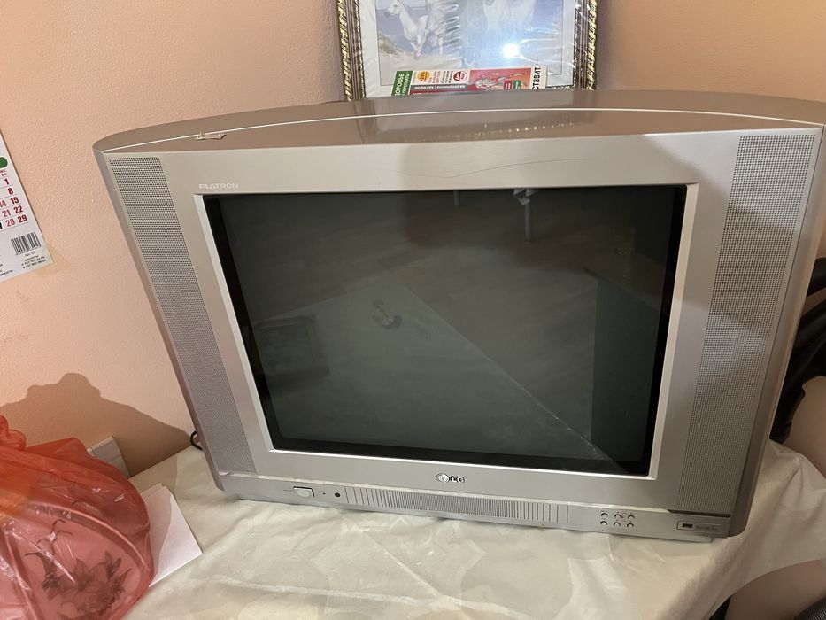 Продам телевизор Lg