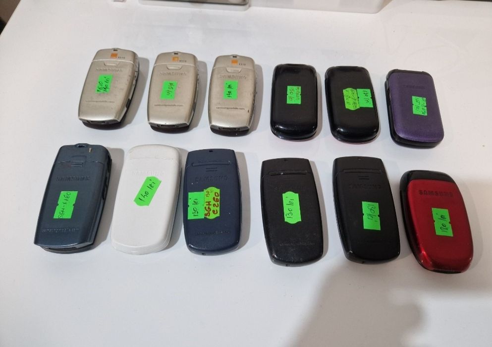 Telefon Samsung cu clapeta