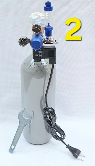 Аквариум,акваристика Co2 бутилки 44/11см. и 55/15см. и регулатори мехурчета
