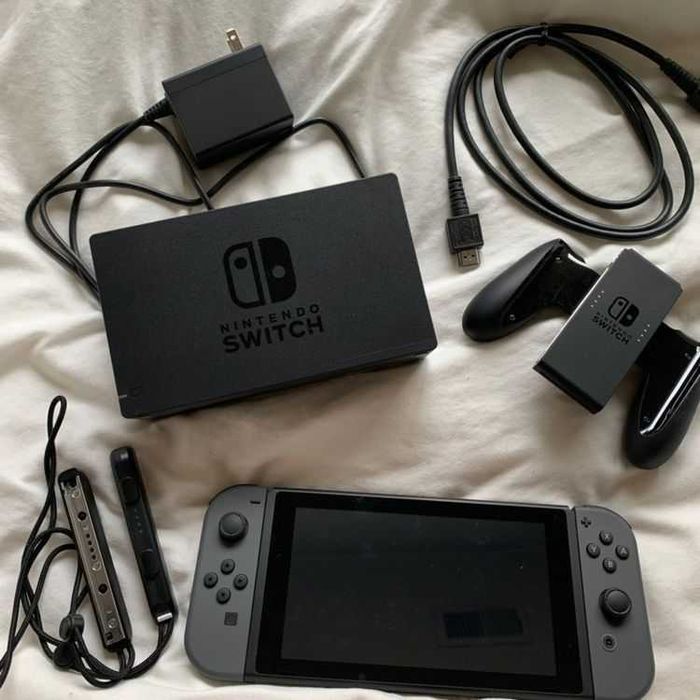 Nintendo Switch (32GB)