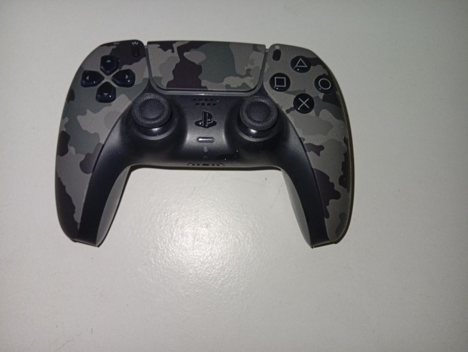Джойстик за ps5 сив