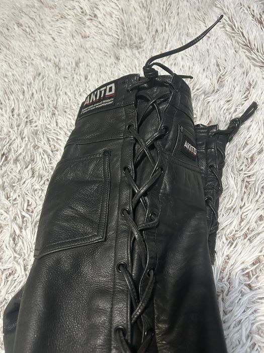 Pantaloni piele barbati