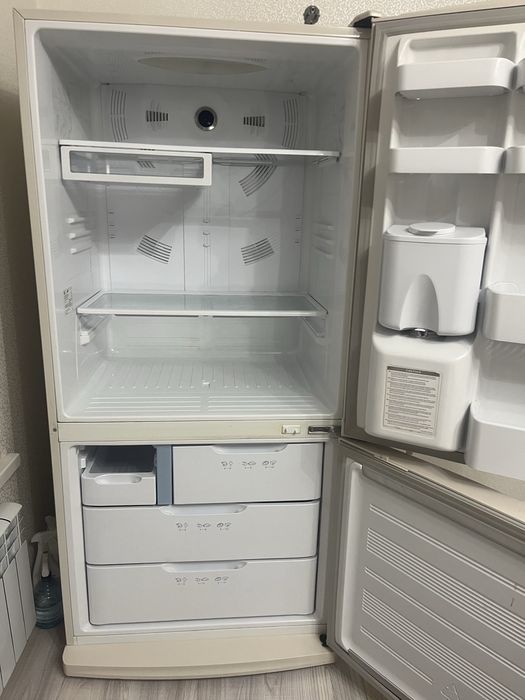 Продам холодильник фирмы Samsung