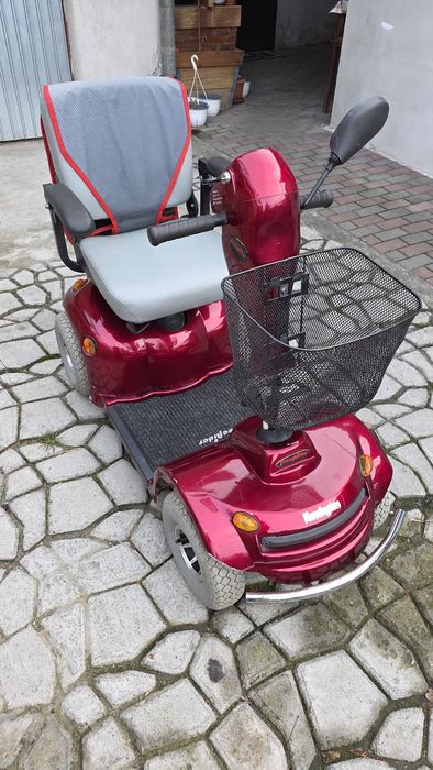 Cărucior (scuter) electric