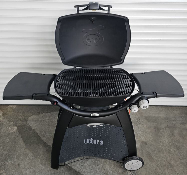 Газово барбекю WEBER