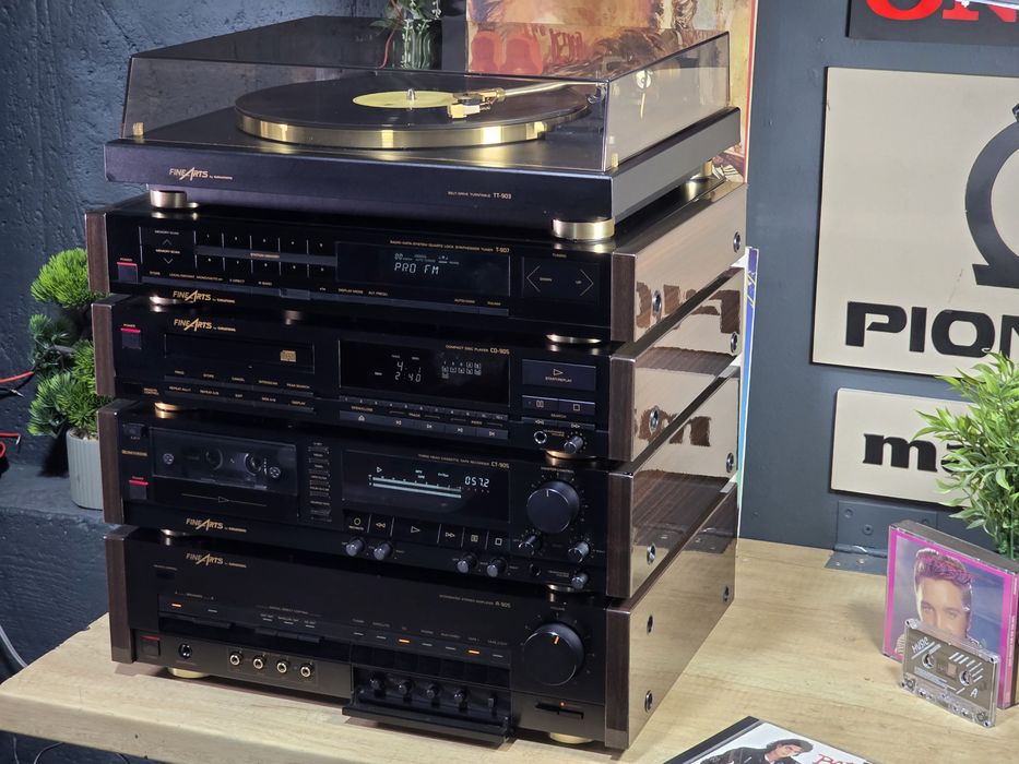 Linie audio FINEARTS amplificator A-905, deck CT-905, cd player CD-905, tuner T-907, pickup  TT-903, laterale lemn, premium hifi