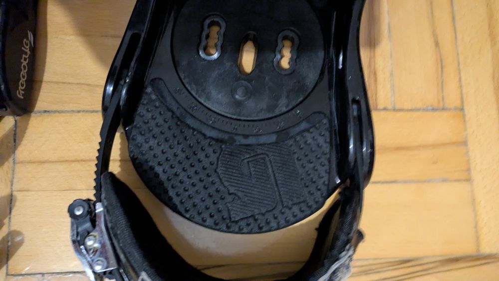 Legaturi snowboard Burton