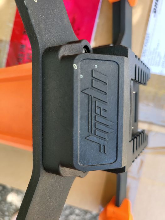 Акумулаторен свредел за пробиване на дупки в почвата съвместими с  dewalt