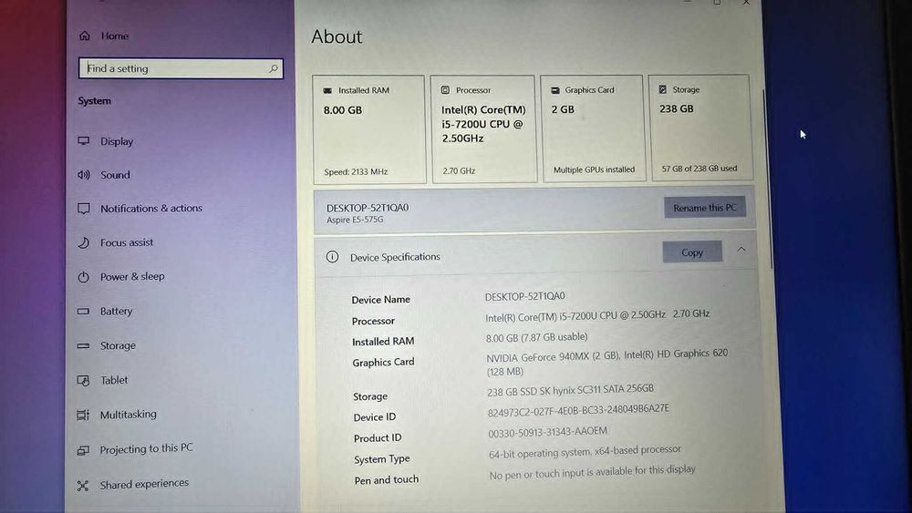 Laptop Acer E5-575G i5 gen7, 8 gb ram,256 ssd,placa video 2 gb