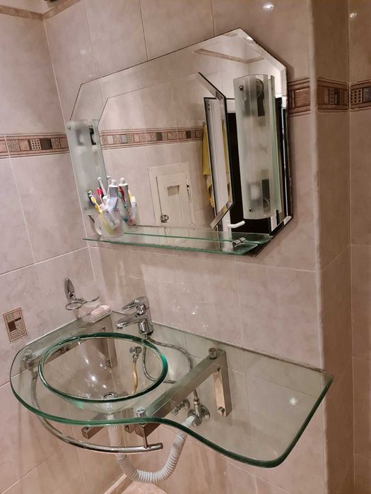 Дизайнерска мивка прозрачна перфектна!