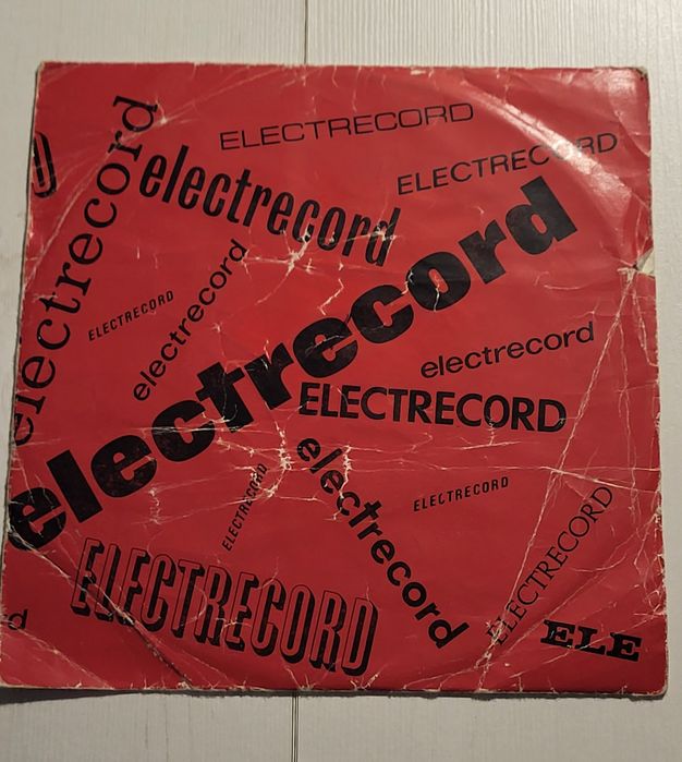 Disc de vinil Electrecord - conține melodii din filme indiene interpretate de Luigi Ionescu și Narghița