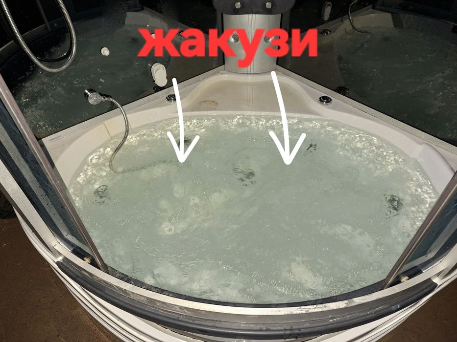 Катта душ кабина 135х135 жакуззи