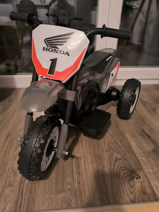 Motocicleta electrica Honda pentru copii