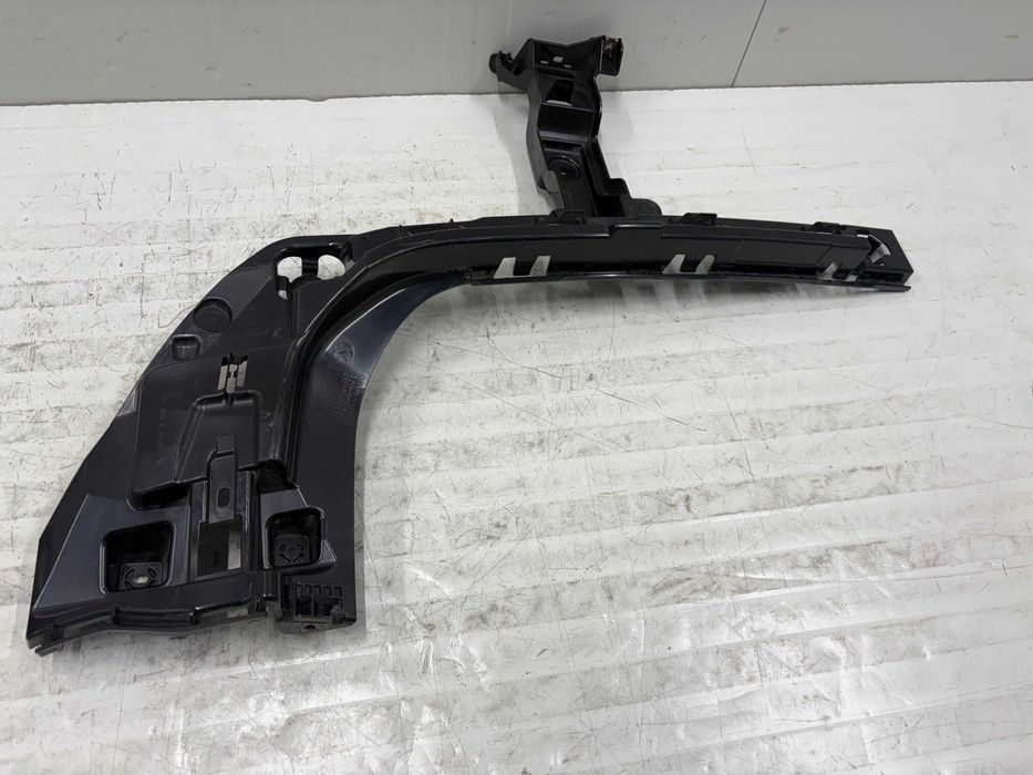 Десен водач / държач задна броня БМВ Х1 Ф48 BMW X1 F48