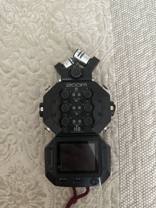 Продам рекордер Zoom H 8