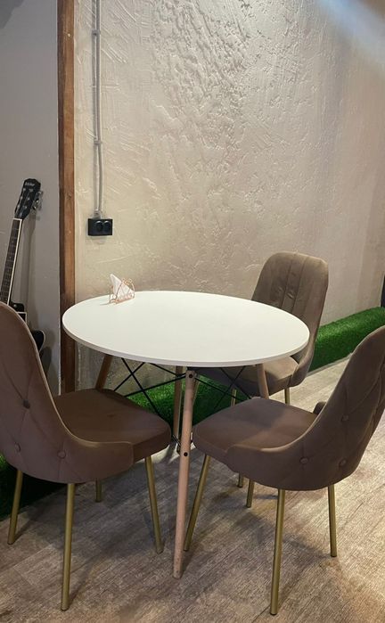 продам стол и стулы