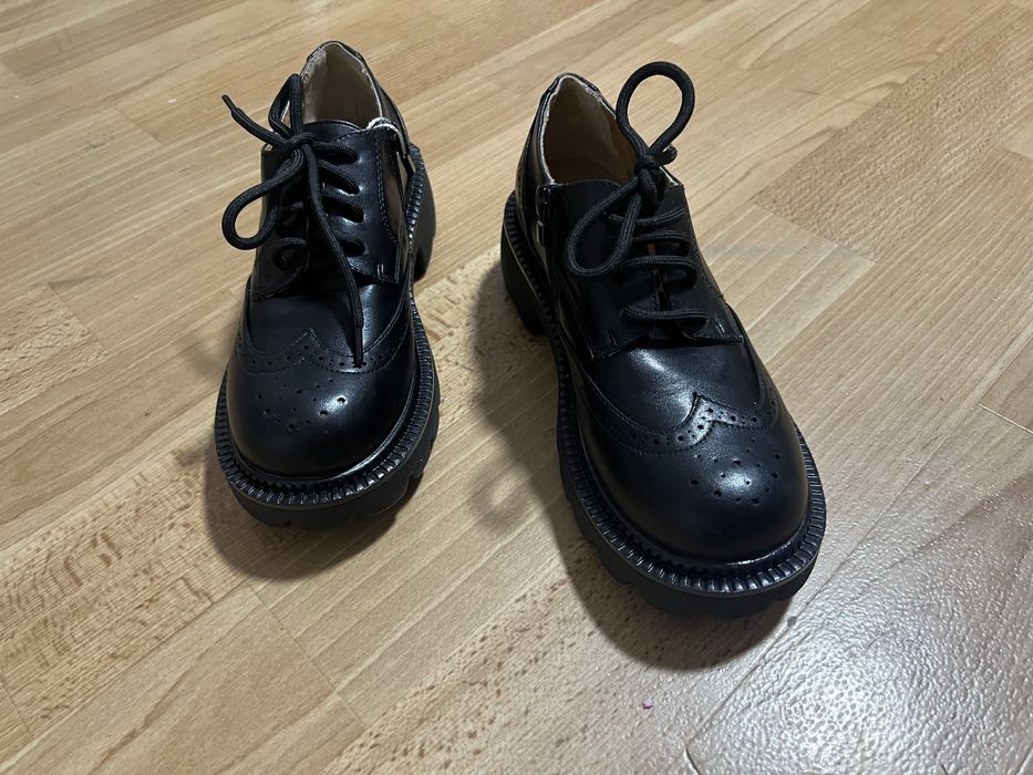 Детская школьная обувь