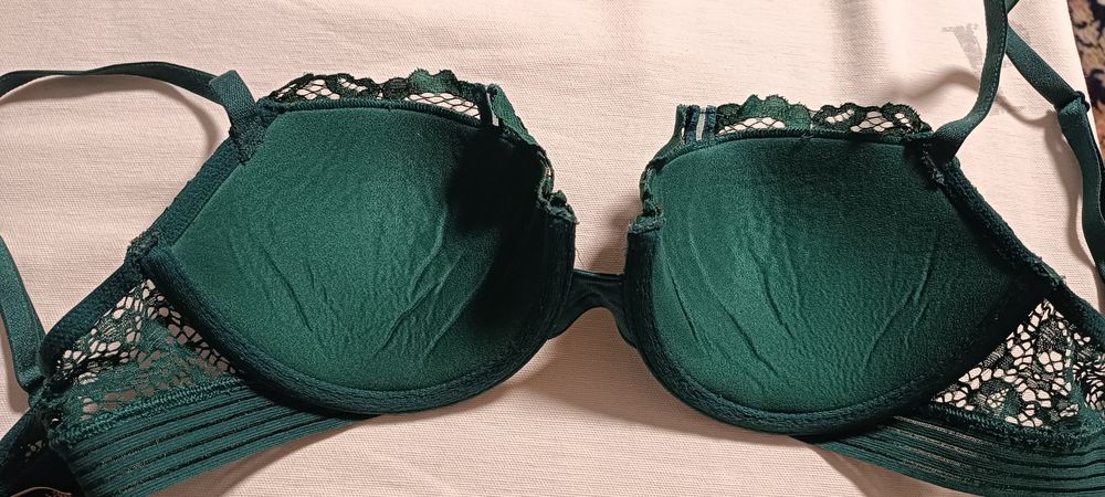 Сутиен Victorias Secret маслено зелен  32С
