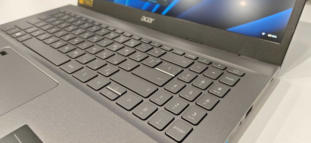 Acer Aspire 5 A515-57G-55H1