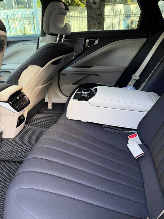 Kia k8 с пробегом 39000 маш чистая шумка, бронь пленка, Michelin балон