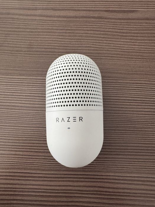 Микрофон Razer seiren mini v3