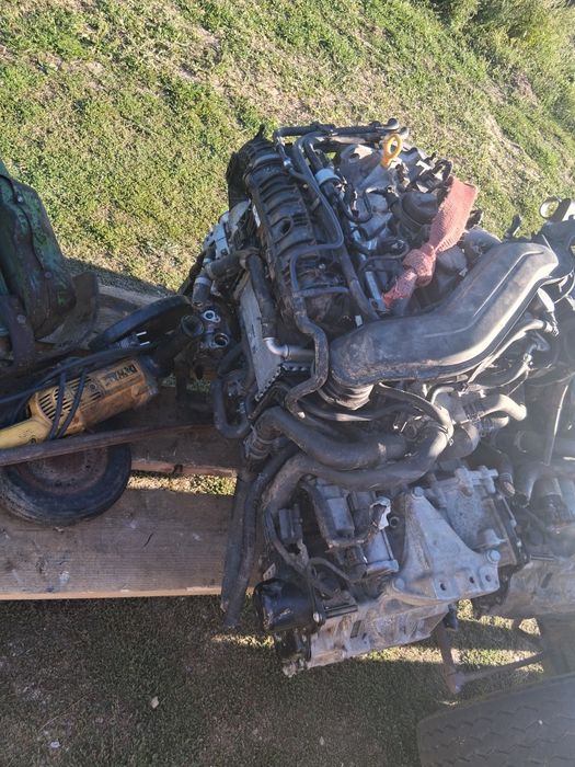 Vand doua motoare golf 7 și 8 1.0 și 1.5 tsi