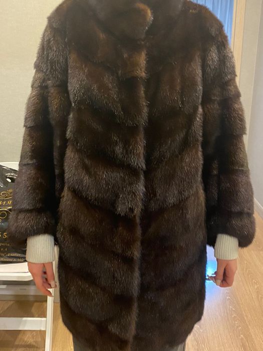 Продам норковую шубу