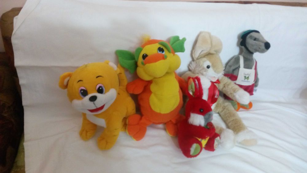 Плюшени играчки  Големи средни и малки